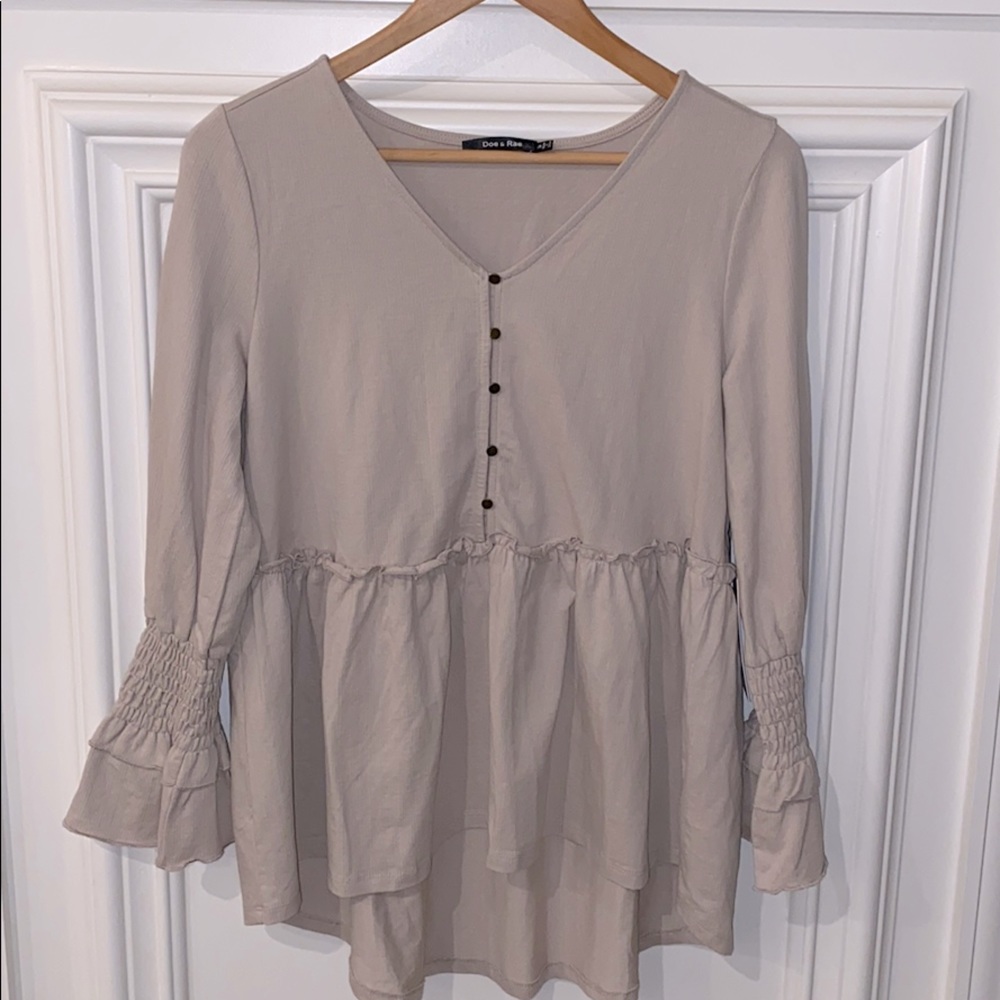 Boho chic boutique ruffle top
